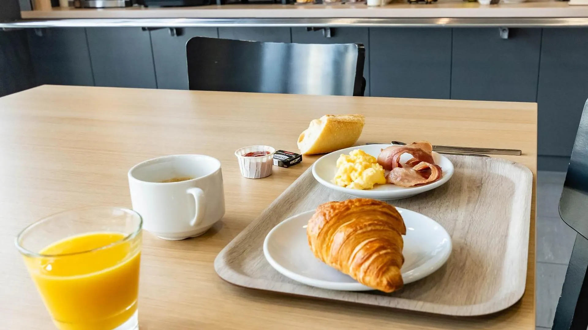 B&B Hotel Grenoble Centre Verlaine