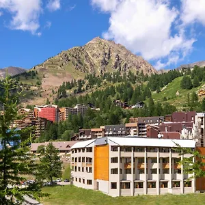 Sowell Residences New Chastillon Isola 2000